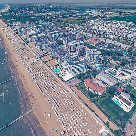 Residence Alla Rotonda Lido di Jesolo Ngoại thất bức ảnh