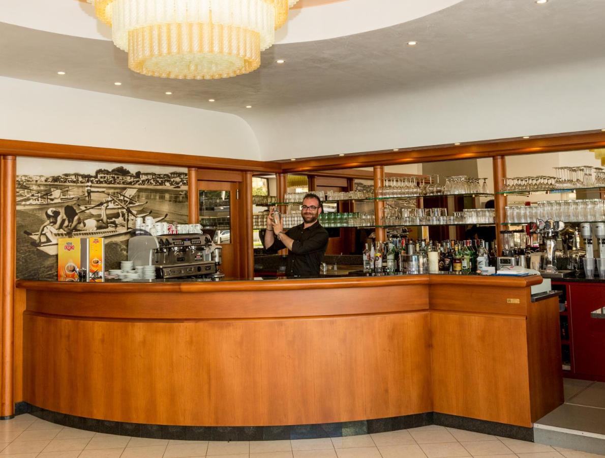 Residence Alla Rotonda Lido di Jesolo Ngoại thất bức ảnh