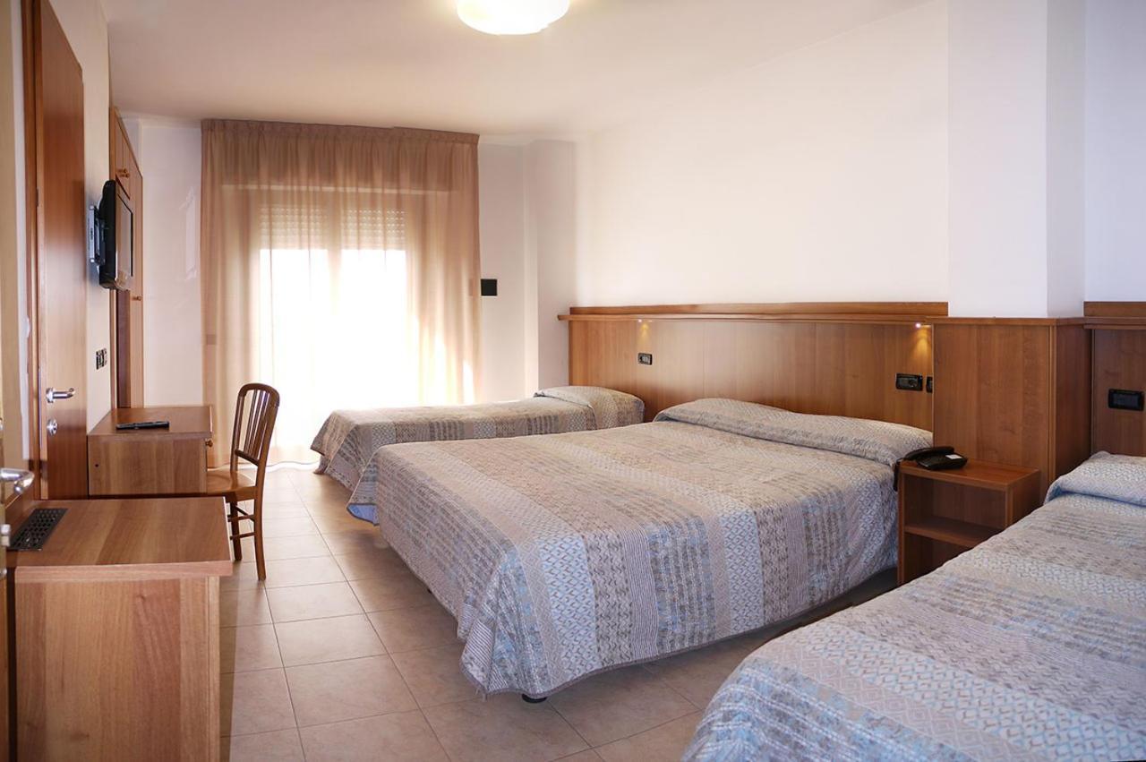 Residence Alla Rotonda Lido di Jesolo Ngoại thất bức ảnh