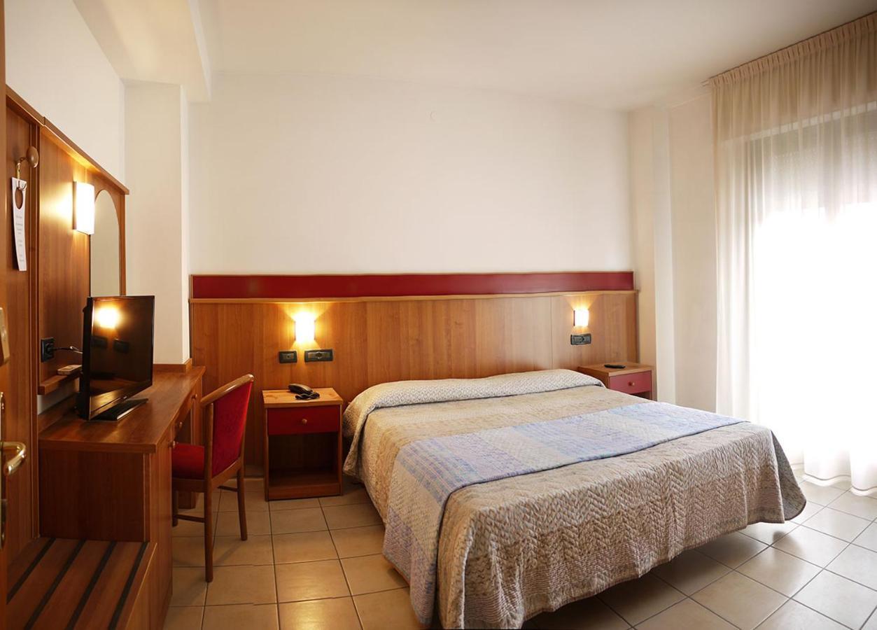 Residence Alla Rotonda Lido di Jesolo Ngoại thất bức ảnh